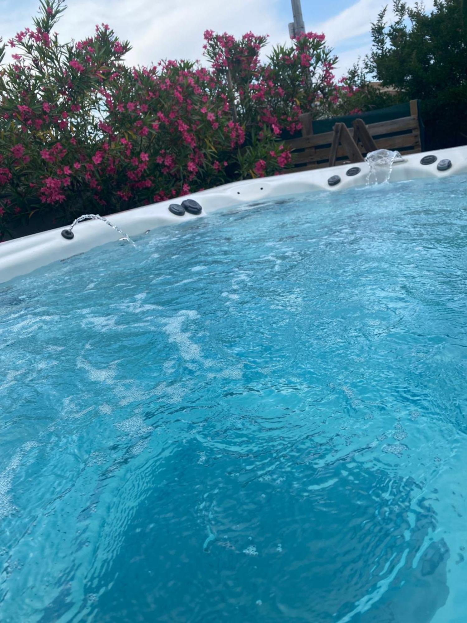 Nature Et Spa Pont-Saint-Esprit Εξωτερικό φωτογραφία